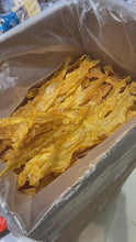 將影片載入圖庫檢視器並播放，野生深海珍寶北歐花膠（12-13頭）（一斤庄）
